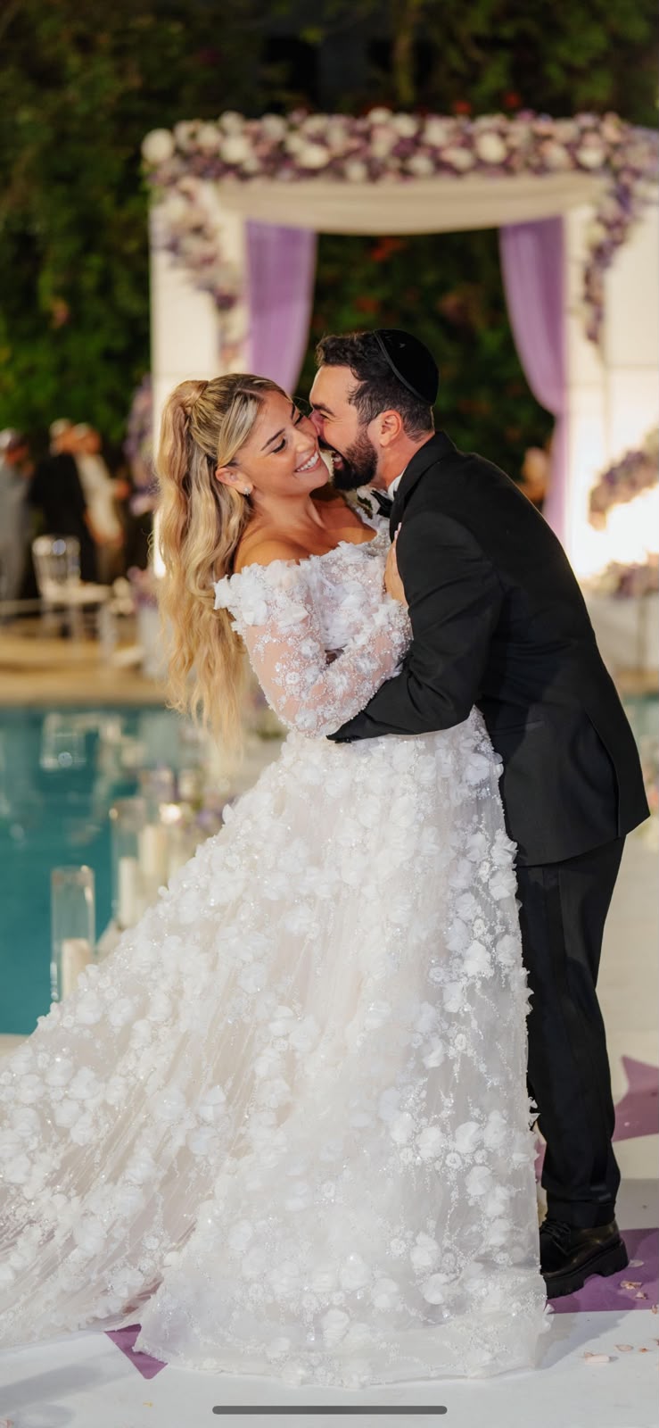 Couple réuni grâce à jewbuzz Love
